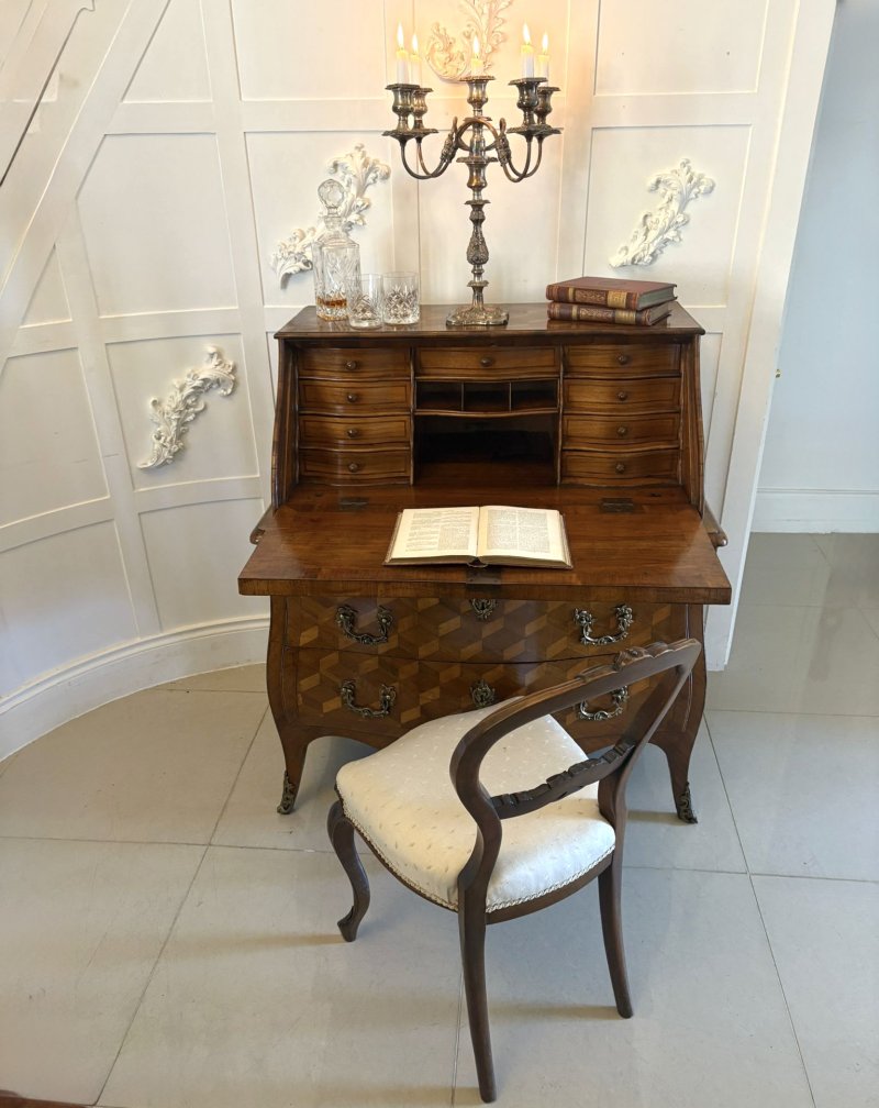 Outstanding Quality Antique 18th Century French Walnut Inlaid Parquetry Bombe Shaped Bureau - Image 4